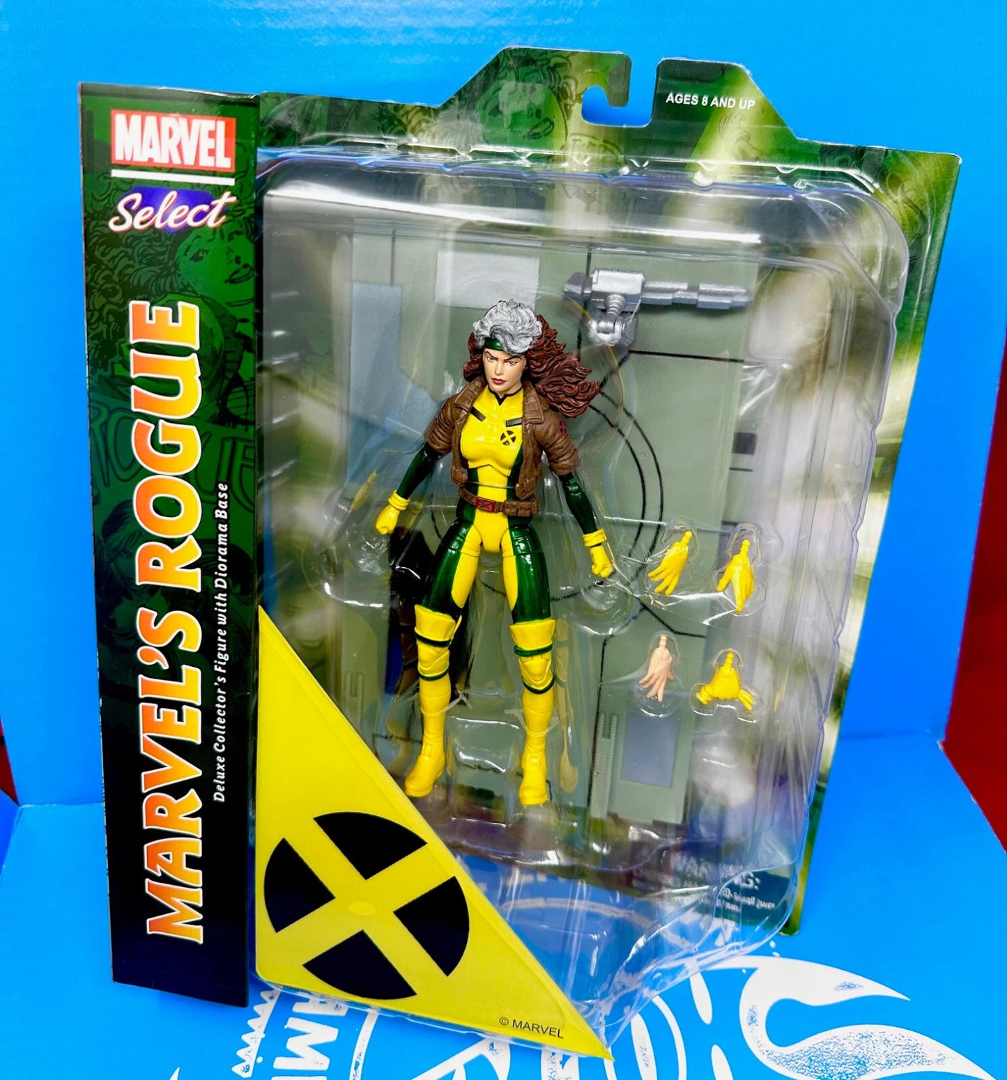 Marvel Select Marvels Rogue -Delux Collector's Figure with Diorama Base